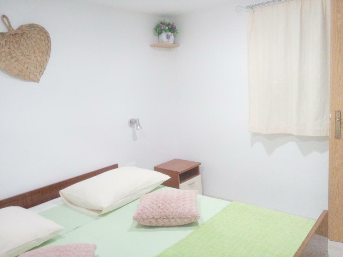 Ferienwohnung Pavlic 2 Omiš Exterior foto