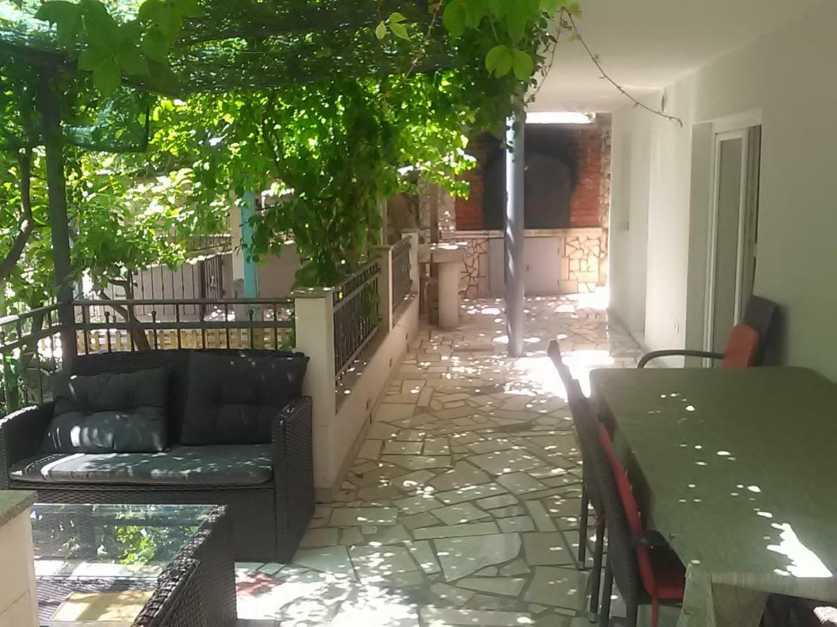 Ferienwohnung Pavlic 2 Omiš Exterior foto